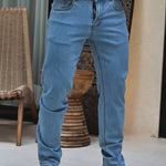 Men’s light blue comfortable stretch straight leg jeans relaxed stylish best fitting jeans