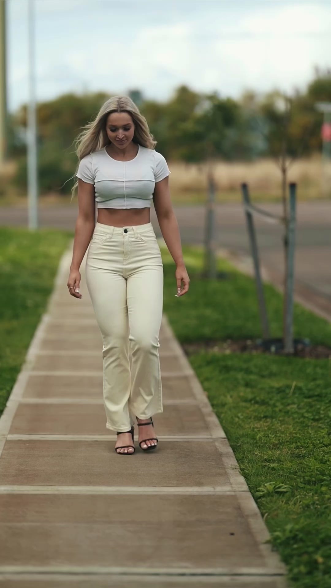 Cream Womens Flared Fit Jeans