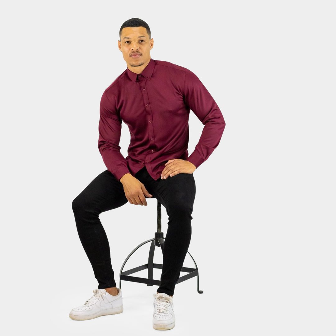 Maroon shirt black jeans deals